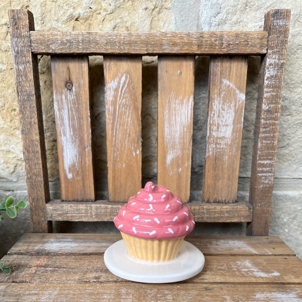 🆕 Rae Dunn | Pink Cupcake Mug Topper!